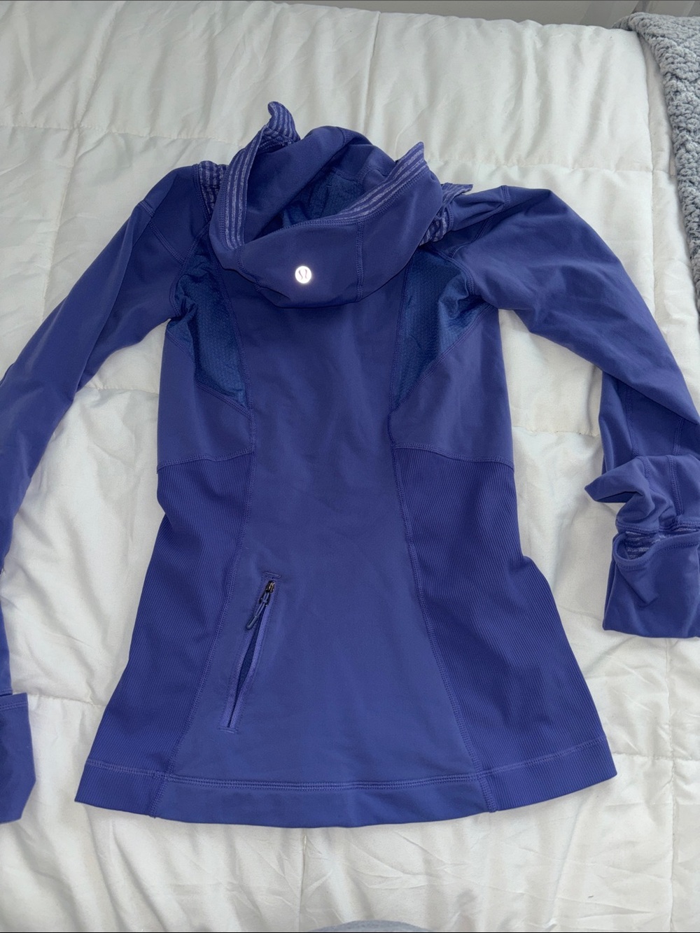Lululemon pullover long sleeve - Picture 2 of 3